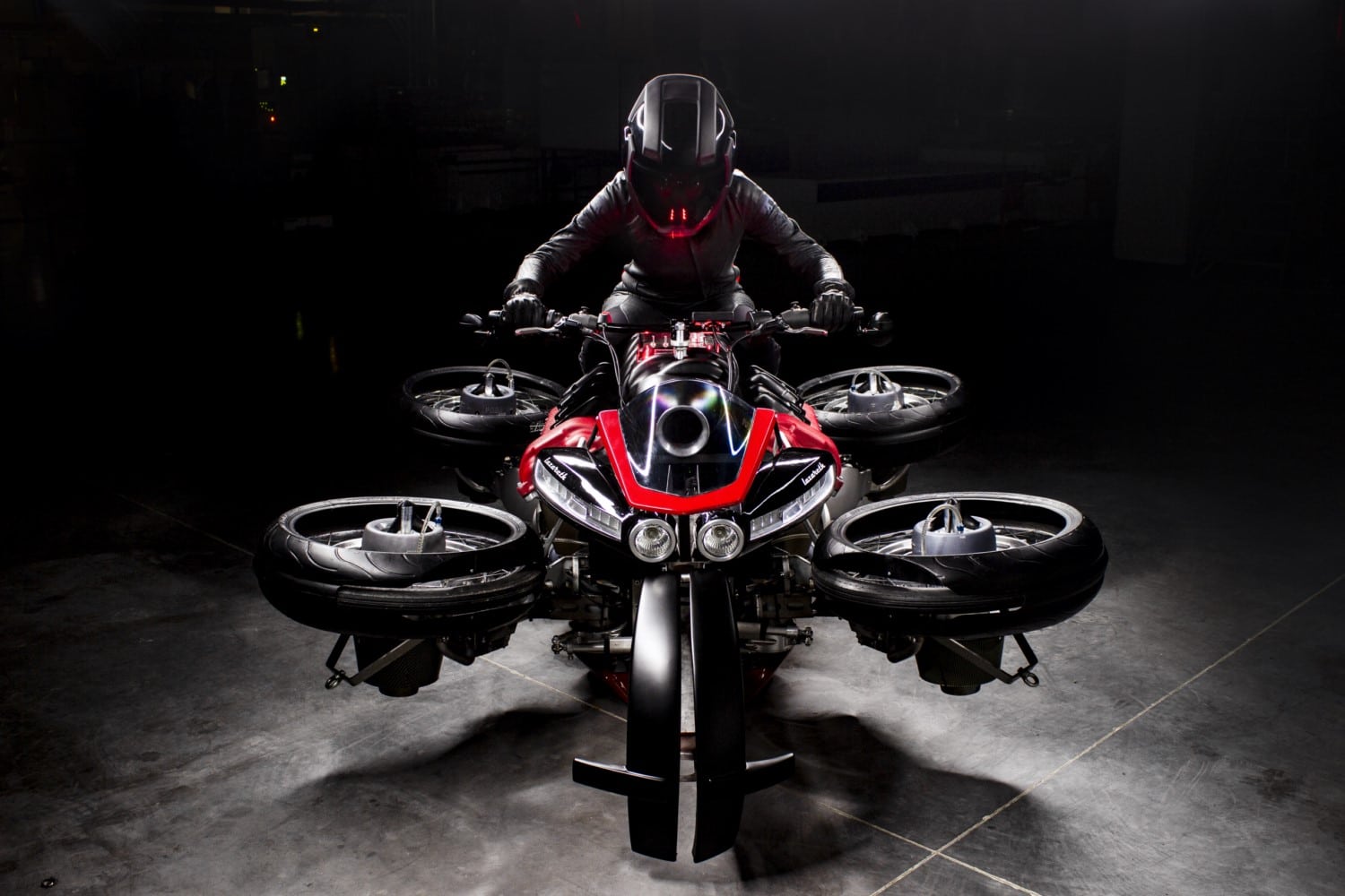 [Imagem: Volante-vanessa-1-1600x1200.jpg]